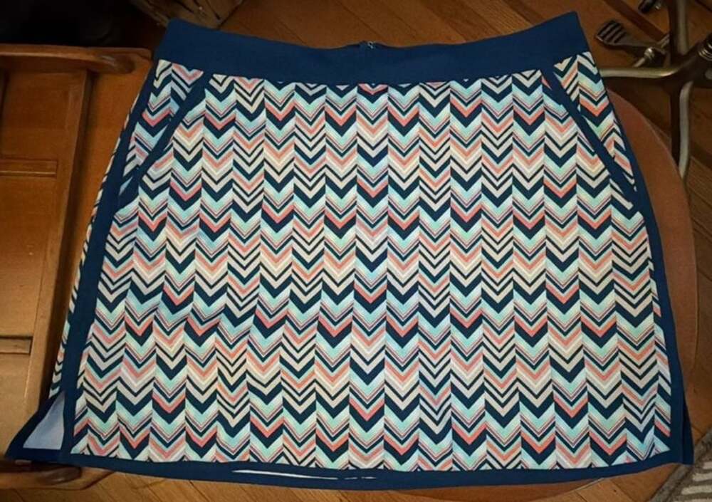 Lady Hagen Chevron Print Golf Skort Size 10